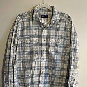 Patagonia lightweight sun shirt